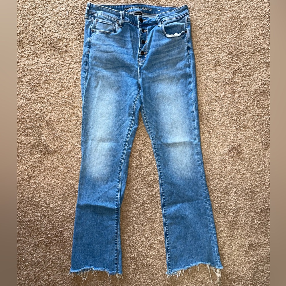 EUC American Eagle Skinny Kick Jeans